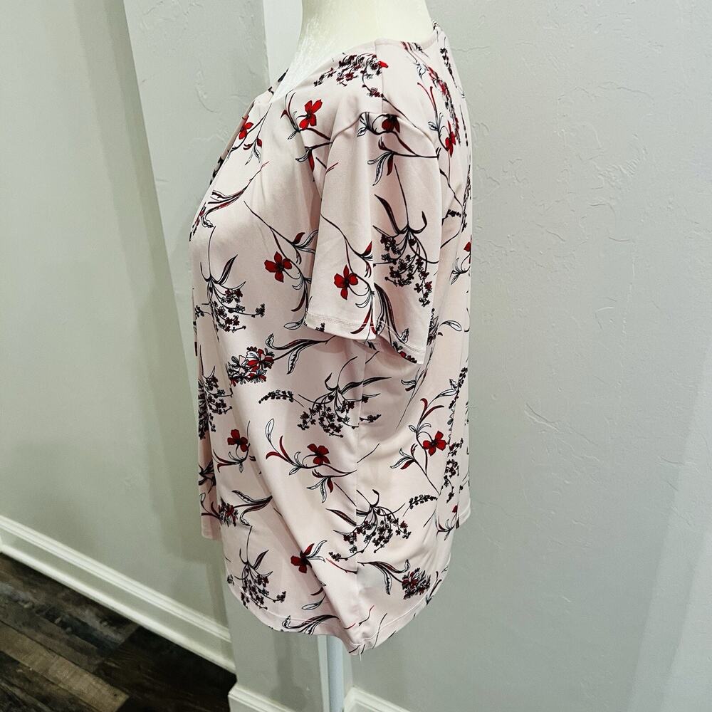 Liz Claiborne Career Top Womens Size Small Pink Floral Short Sleeve Blouse - Picture 3 of 5